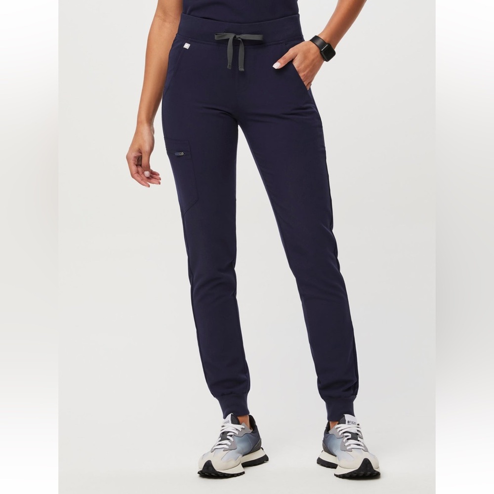 FIGS Zamora Jogger Scrub Pants